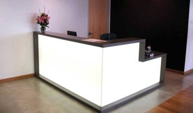white-light-receptiond-desk-salon
